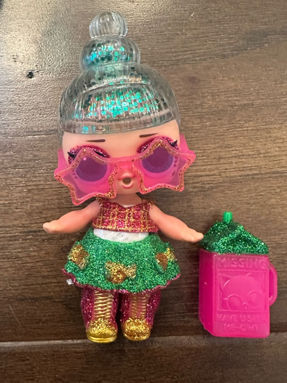 EUC L.O.L. Surprise! Glitter Star Sunglasses Doll - Pink & Green Fashion Toy